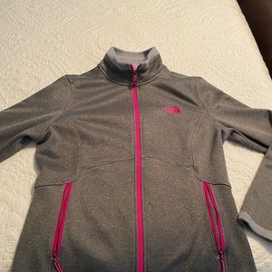 Women’s North Face fleece lined light weight jacket